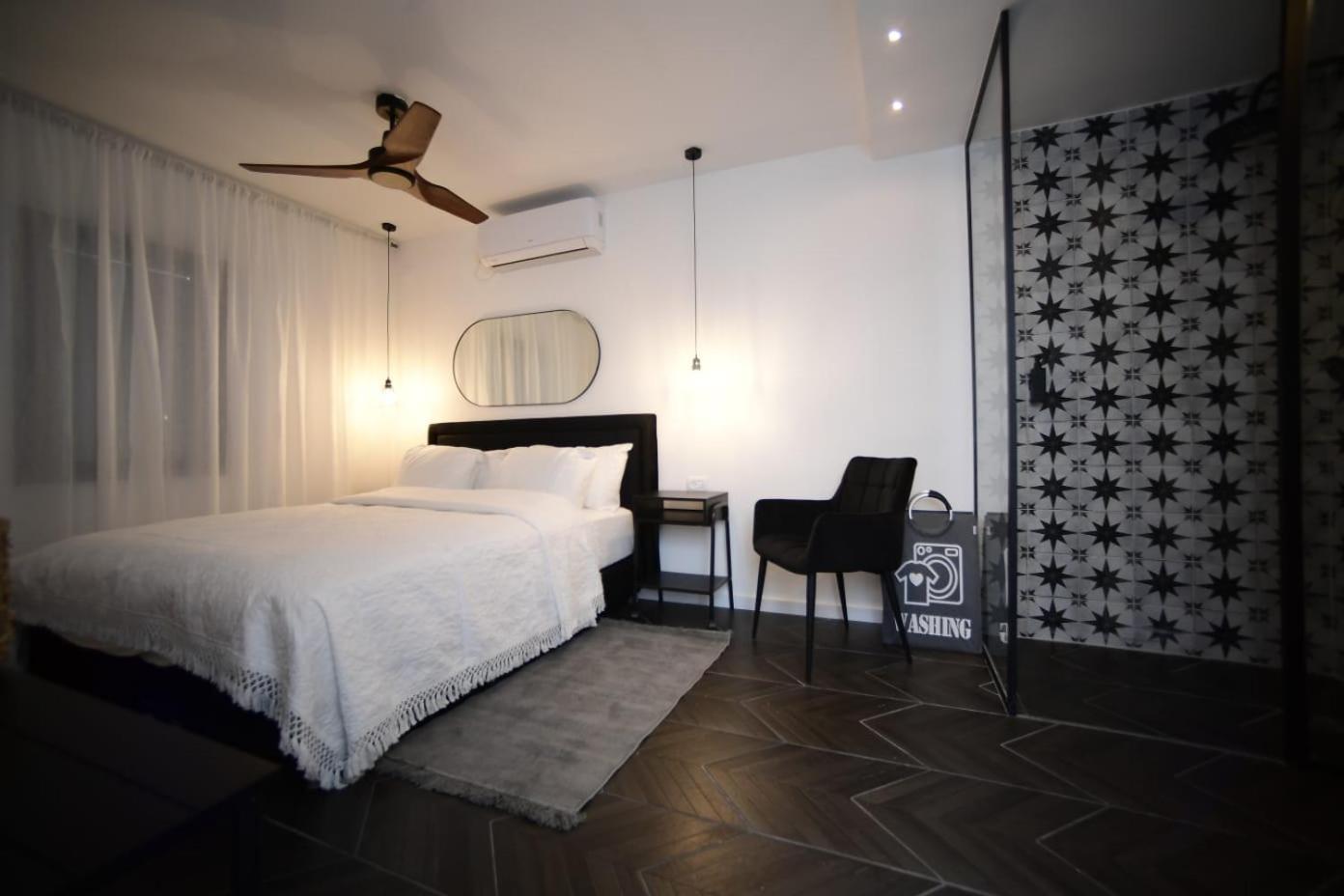 Z-32 Luxury Boutique Apartment เอลัต ภายนอก รูปภาพ
