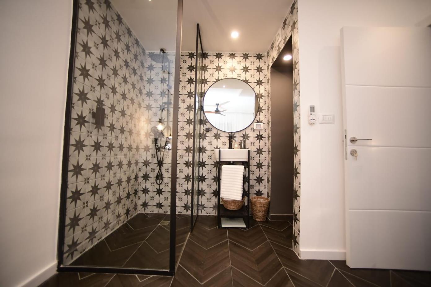 Z-32 Luxury Boutique Apartment เอลัต ภายนอก รูปภาพ